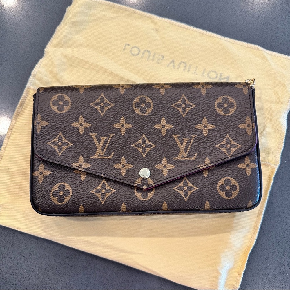 Louis Vuitton Félicie Pochette Crossbody Bag